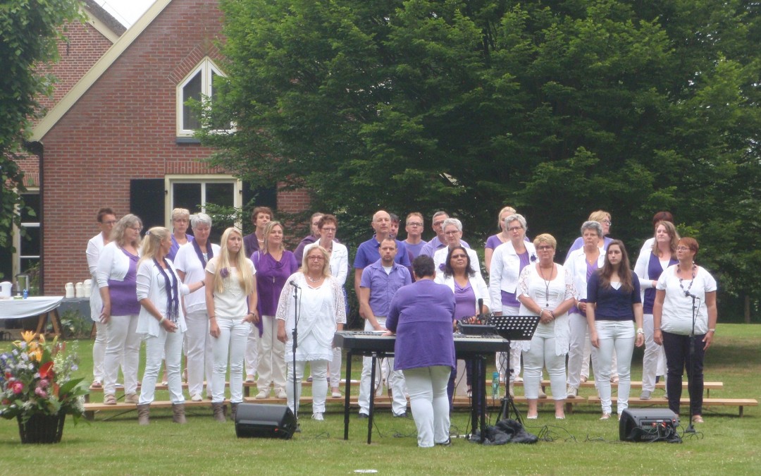 Optreden openluchtdienst pkn de wijngaard